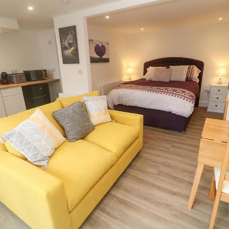 Perran Pearl B Apartment Перънпорт Екстериор снимка