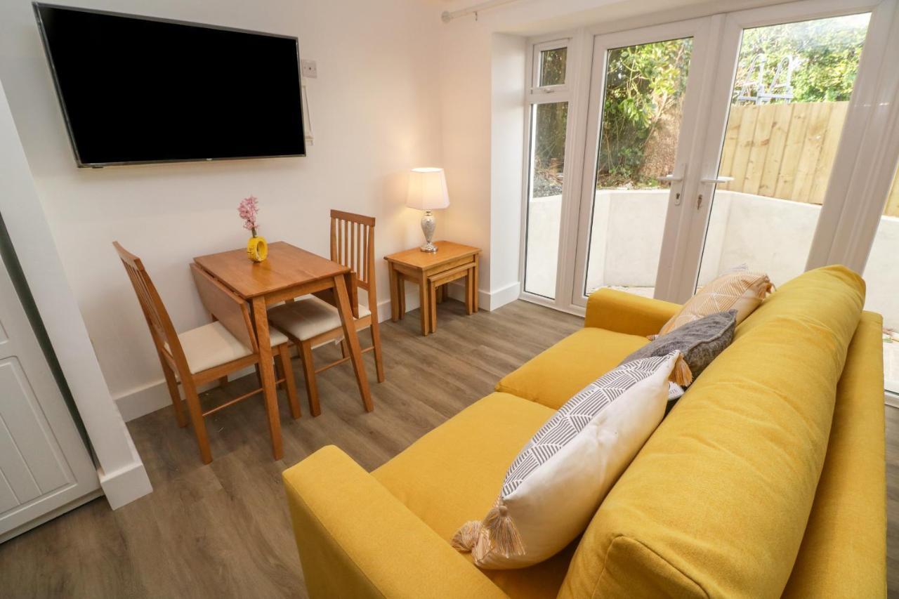Perran Pearl B Apartment Перънпорт Екстериор снимка